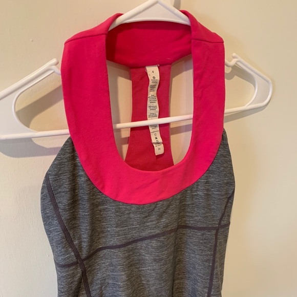 CLASSIC LULULEMON TOP! - Picture 2 of 5